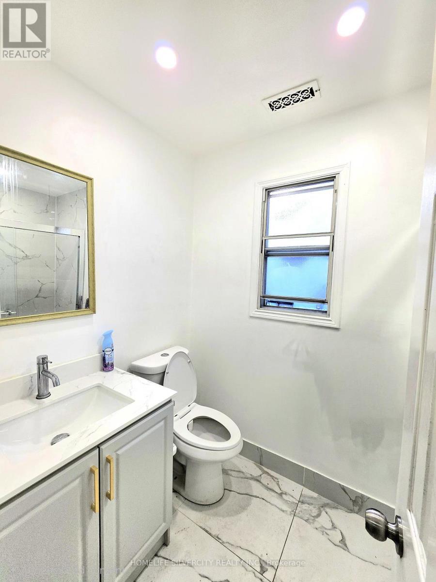 7178 Lancaster Avenue, Mississauga, ON