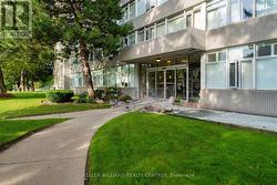 204 - 30 HARRISFORD STREET  Hamilton, ON L8K 6M9