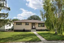 314 U AVENUE N  Saskatoon, SK S7L 3C7