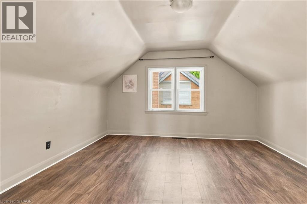 327 Highland Road E, Kitchener, ON