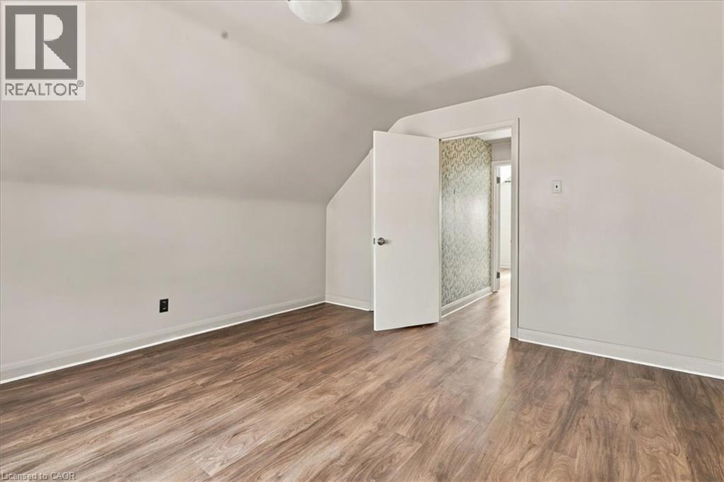 327 Highland Road E, Kitchener, ON