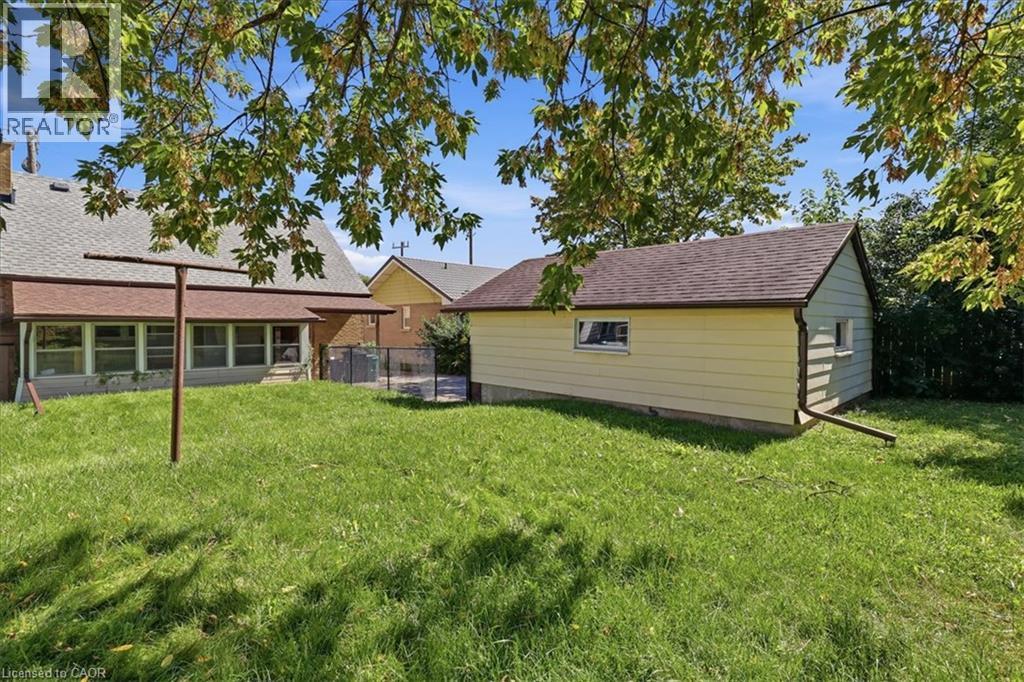 327 Highland Road E, Kitchener, ON