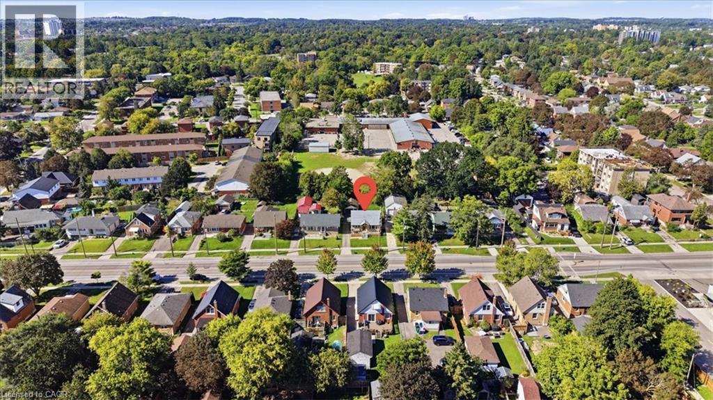 327 Highland Road E, Kitchener, ON