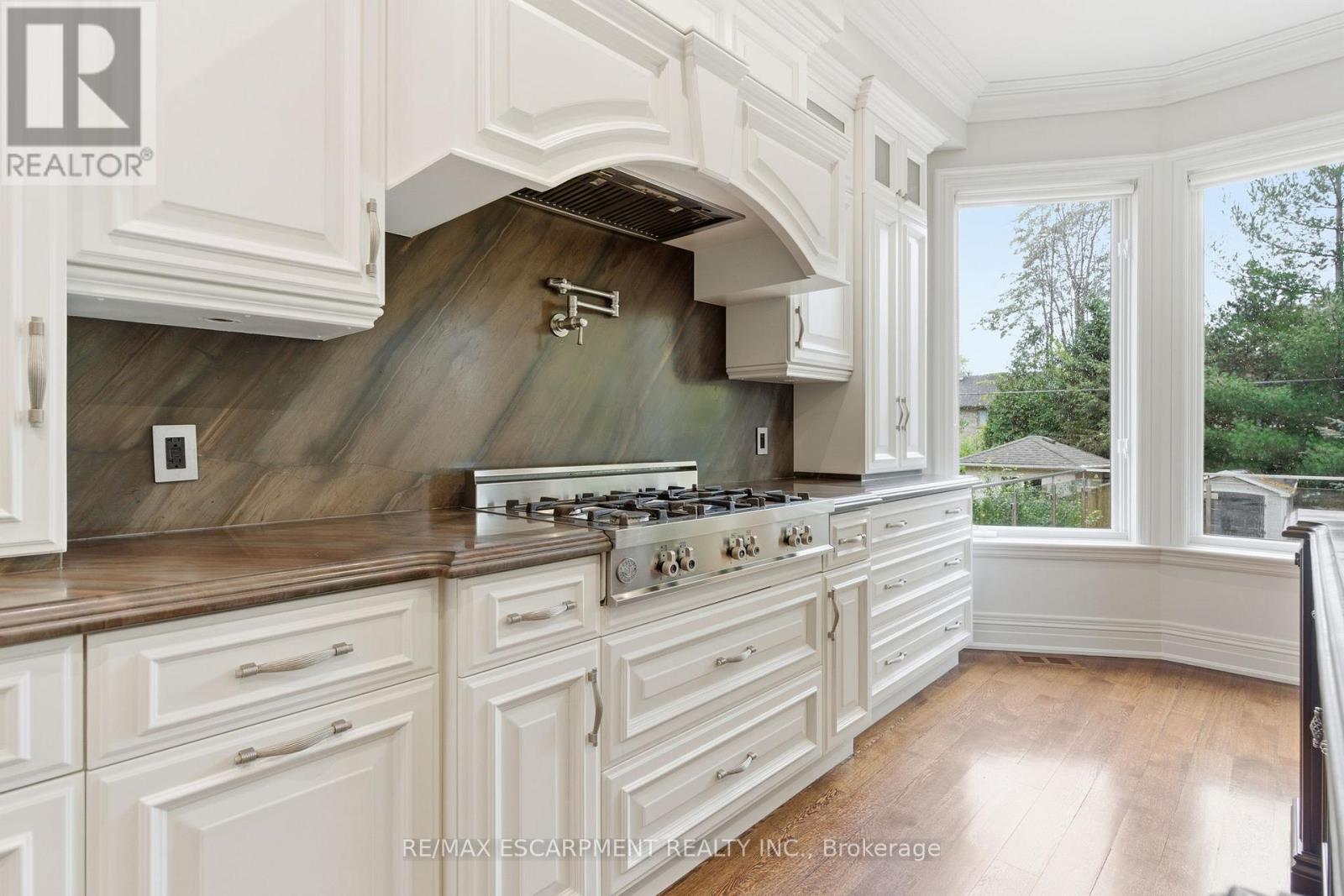 1366 Wilson Avenue, Mississauga, ON