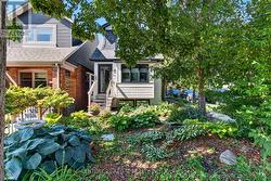 2ND FL - 36 WEST LYNN AVENUE Toronto, ON M4C 3V8