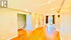 57 MEDWAY CRESCENT Toronto, ON M1P 3T7