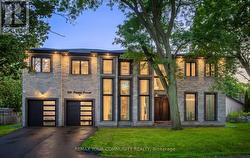 606 STEPHENS CRESCENT Oakville, ON L6K 1Y3