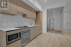 702 - 55 MERCER STREET Toronto, ON M5V 0W4