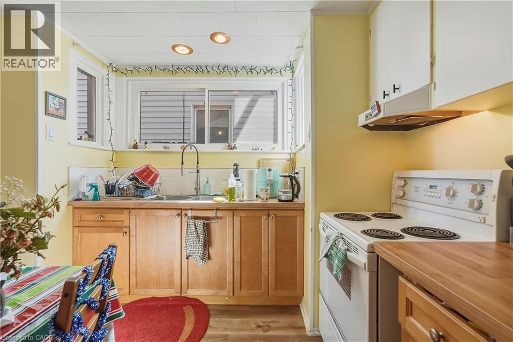 84 West Avenue S, Hamilton, ON