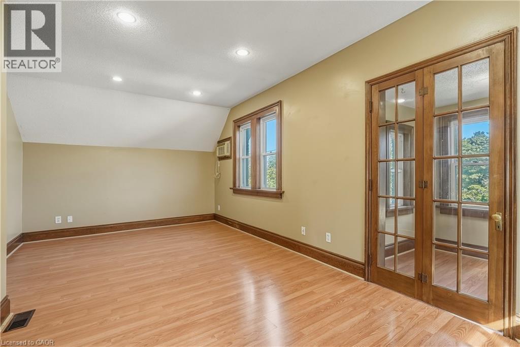 84 West Avenue S, Hamilton, ON
