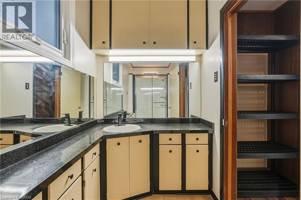 84 West Avenue S, Hamilton, ON