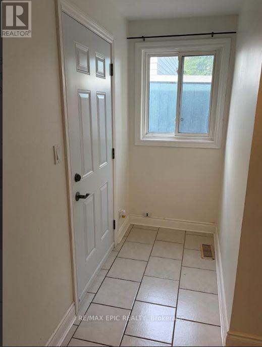 3389 Kelowna Court, Mississauga, ON