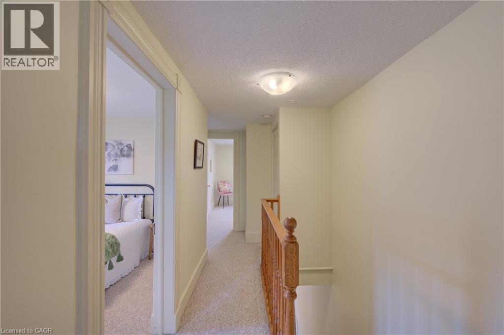 9 Salisbury Avenue, Cambridge, ON