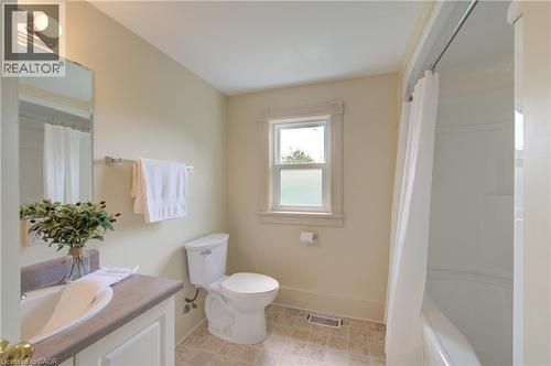 9 Salisbury Avenue, Cambridge, ON 
