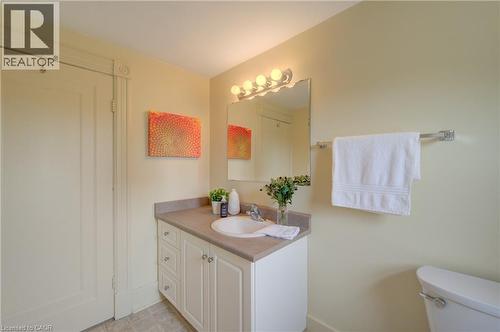9 Salisbury Avenue, Cambridge, ON 