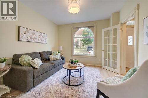 9 Salisbury Avenue, Cambridge, ON 