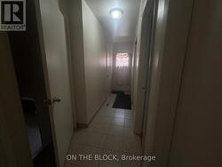 33 HARRINGTON CRESCENT Toronto, ON M2M 2Y6