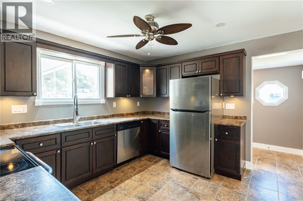 kitchen - 11 Second Avenue, Cambridge, ON