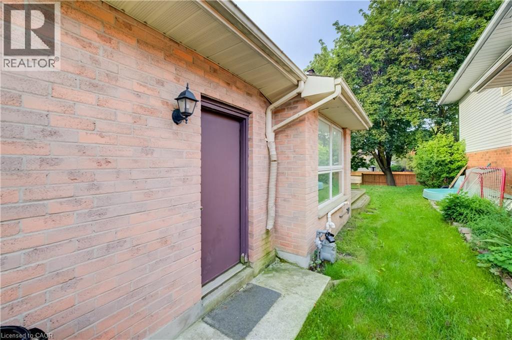 135 Brierdale Drive, Kitchener, ON
