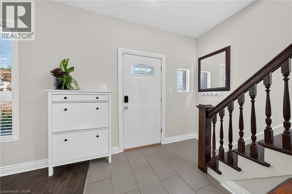 56 East 23Rd Street, Hamilton, ON