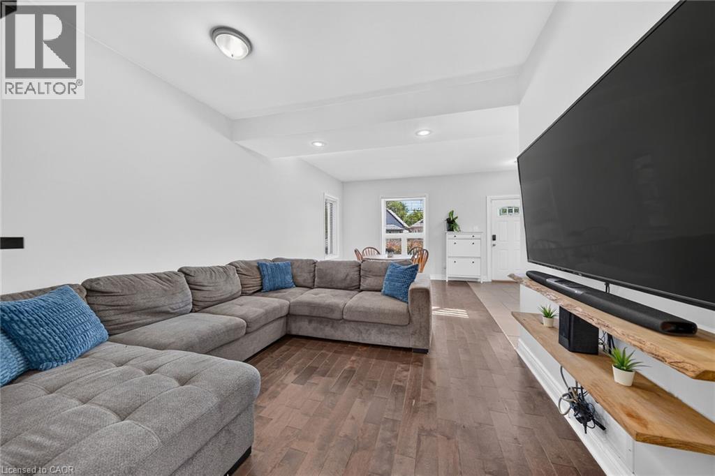 56 East 23Rd Street, Hamilton, ON