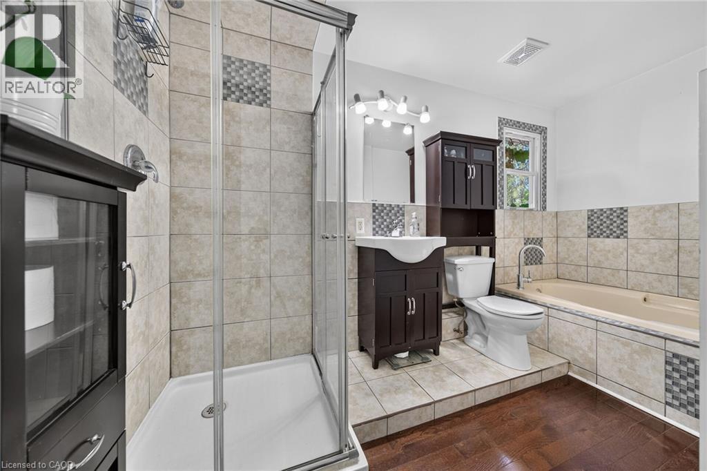 56 East 23Rd Street, Hamilton, ON