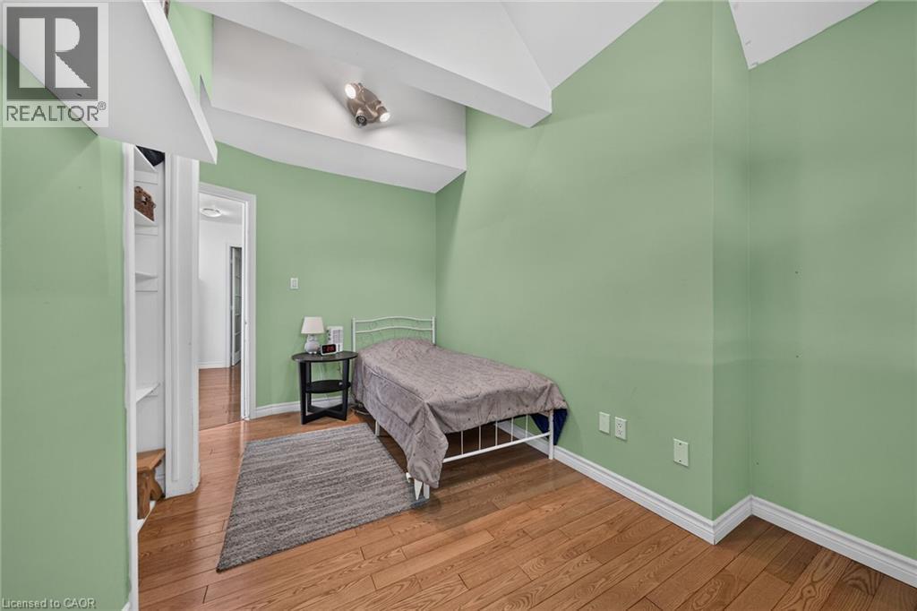 56 East 23Rd Street, Hamilton, ON