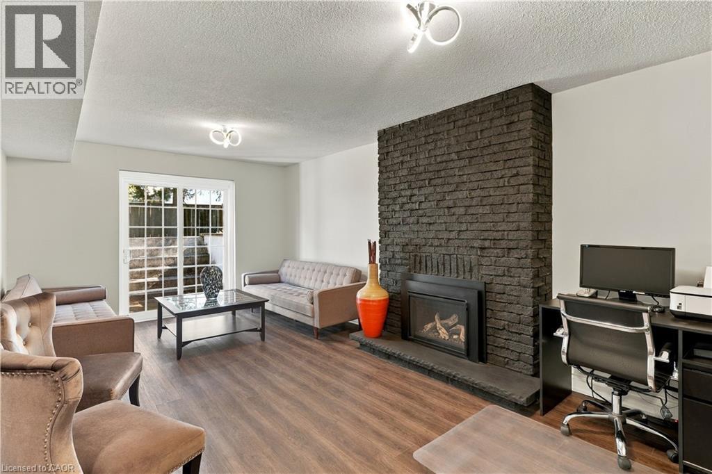 2390 Sinclair Circle, Burlington, ON