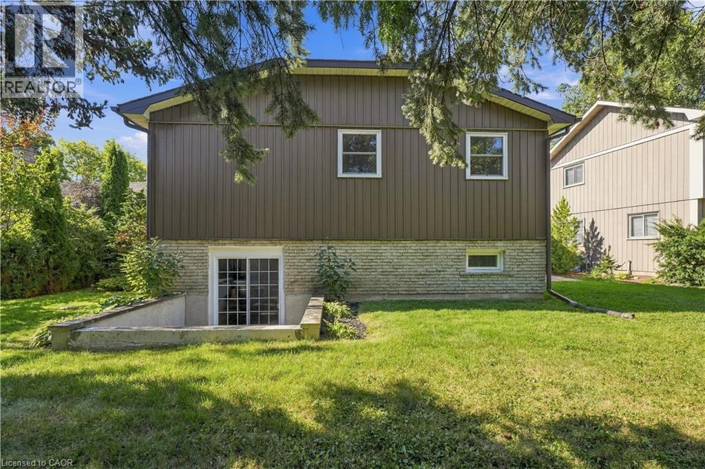 2390 Sinclair Circle, Burlington, ON