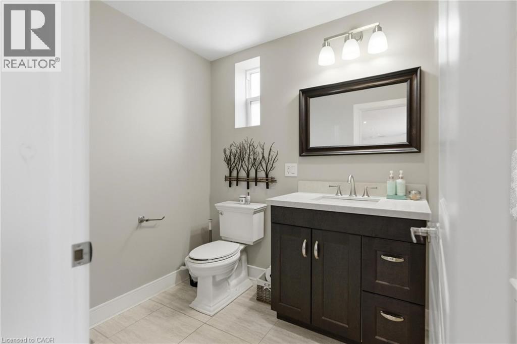 Main Floor Bathroom - 69 Nash Road S, Hamilton, ON