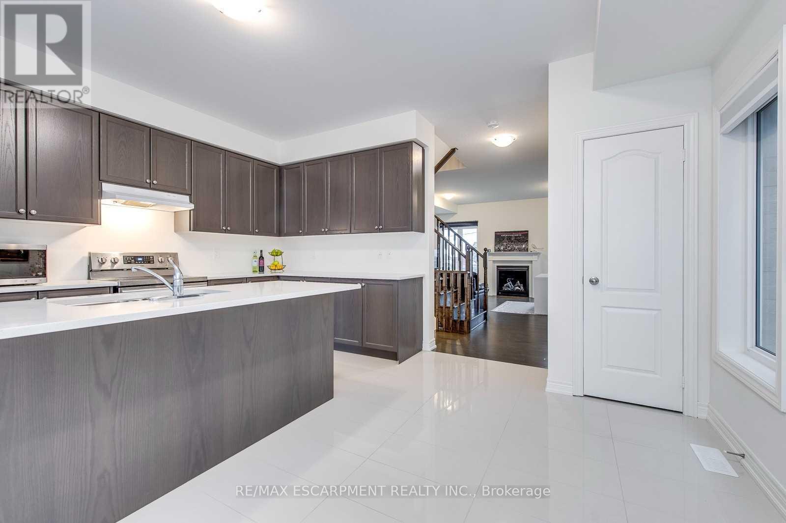 3968 Thomas Alton Boulevard, Burlington, ON