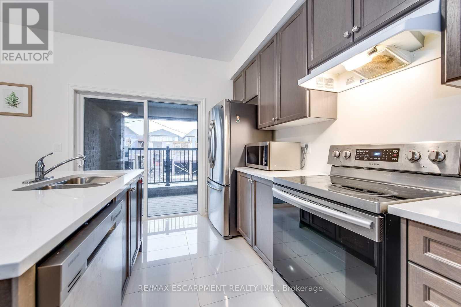 3968 Thomas Alton Boulevard, Burlington, ON