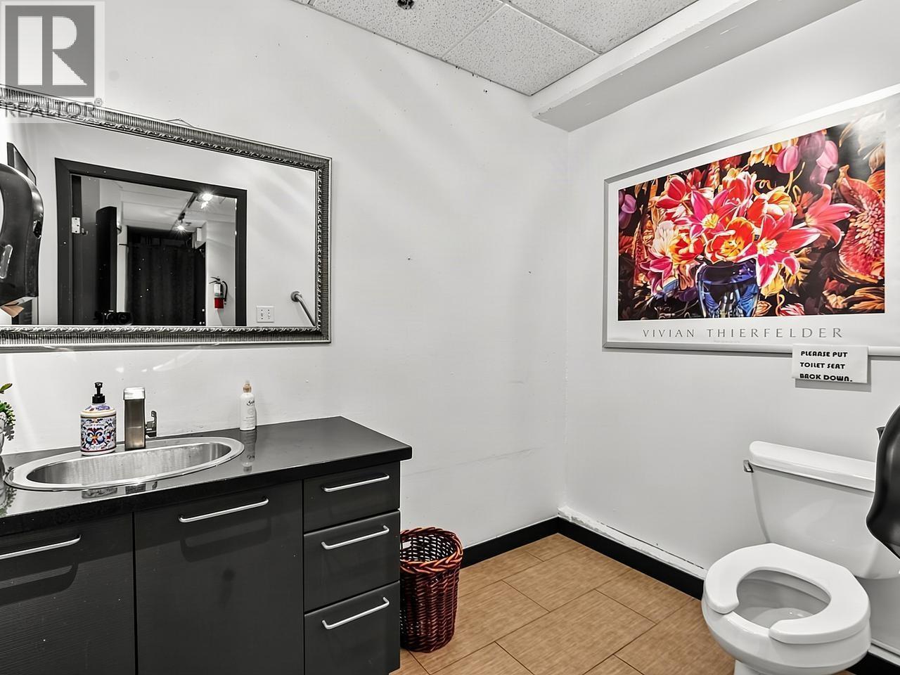 1126 Richards Street, Vancouver, BC