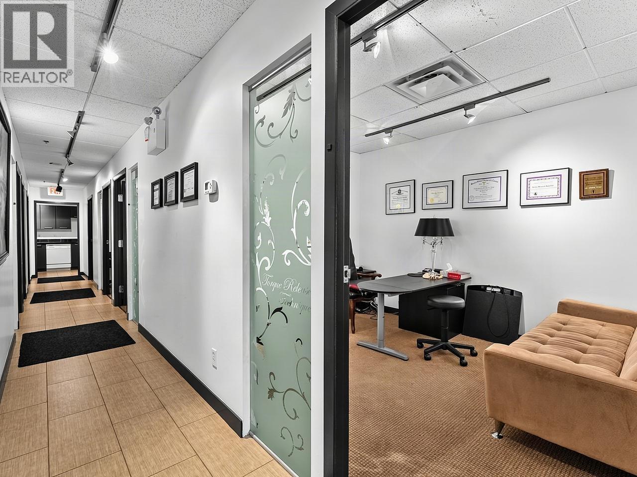 1126 Richards Street, Vancouver, BC