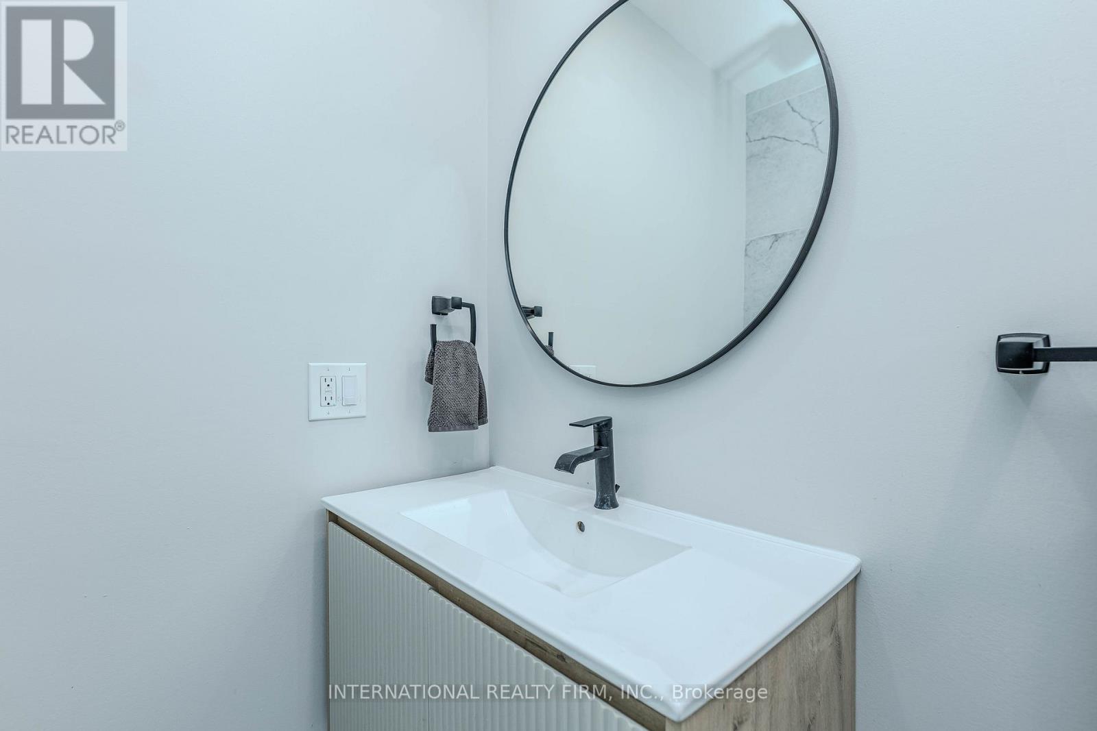 1291 Consort Crescent, Burlington, ON