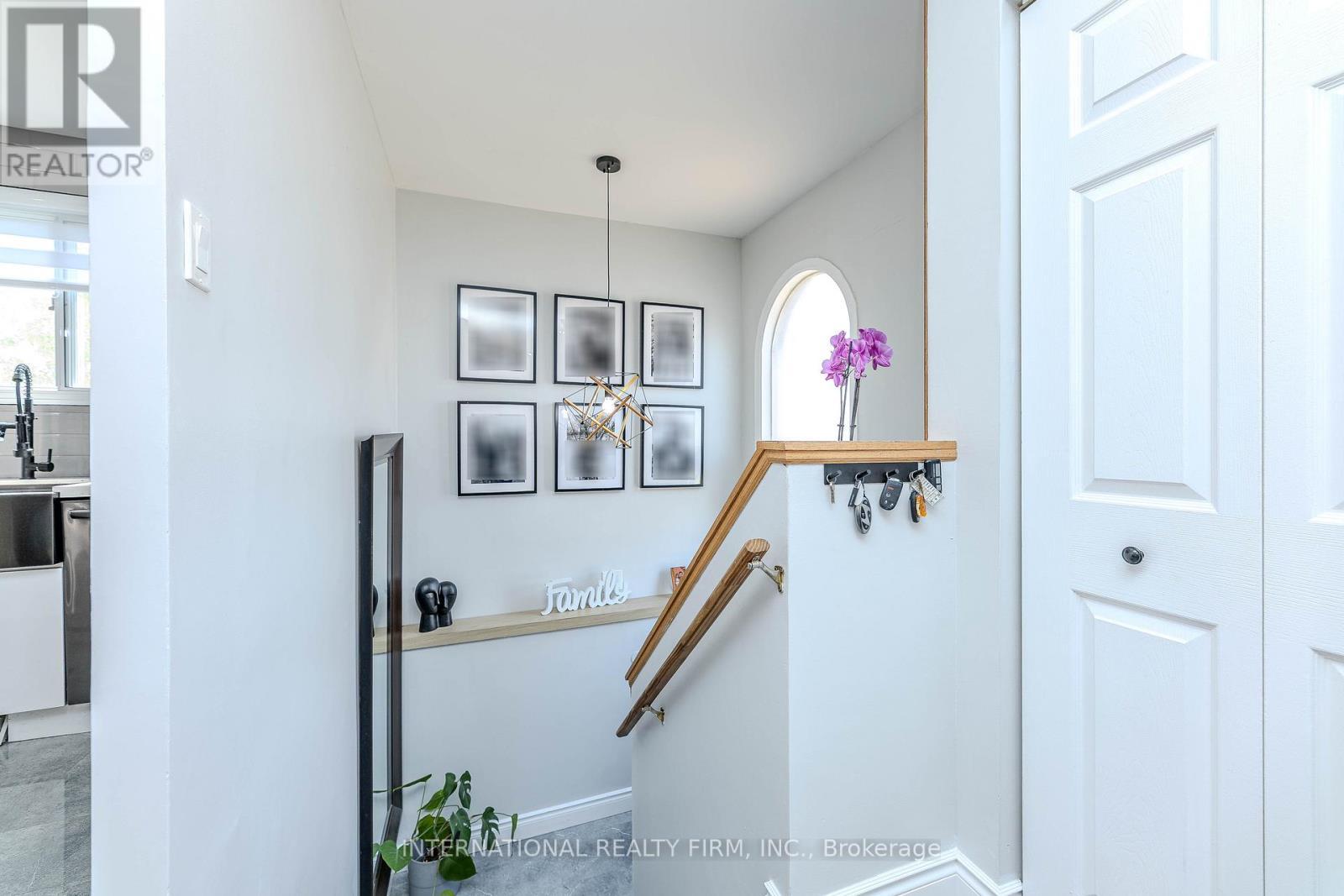 1291 Consort Crescent, Burlington, ON