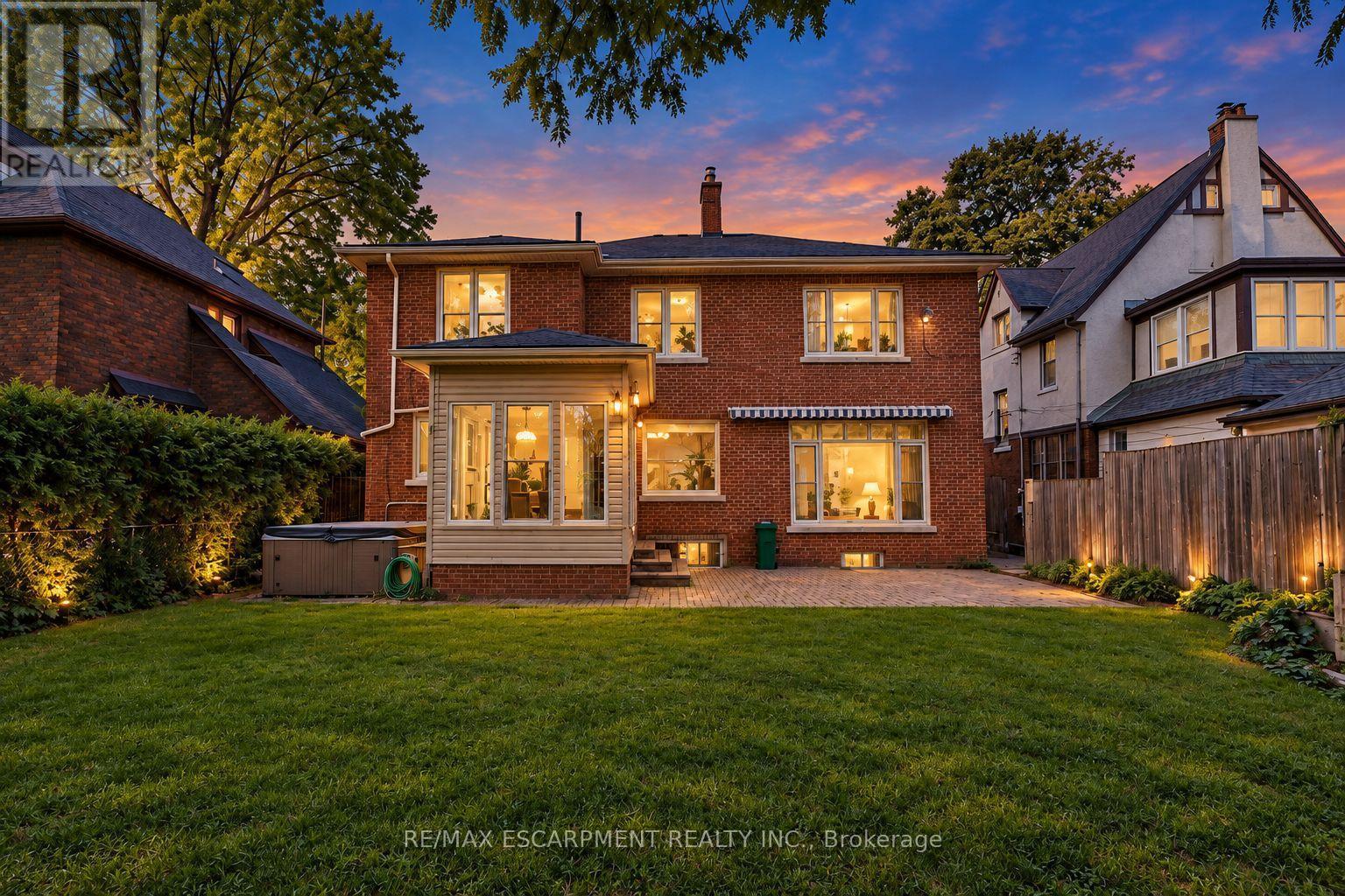 31 Fairleigh Crescent, Hamilton, ON