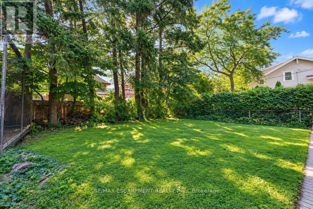 31 Fairleigh Crescent, Hamilton, ON