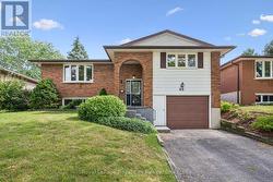 40 BISHOP COURT Guelph (Dovercliffe Park/Old University), ON N1G 2R9