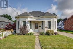 54 BARWICK STREET St. Thomas, ON N5P 2A1