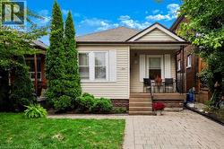 104 NIAGARA Street  Hamilton, ON L8L 6A7