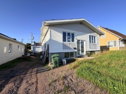 3570 Rue Guy Saguenay (Jonquière), QC G7X 1A8