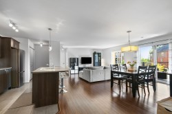 6-8015 Rue de Londres Brossard, QC J4Y 0K5