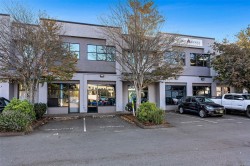 #3-415 Dunedin St Victoria, BC V8T 5M3