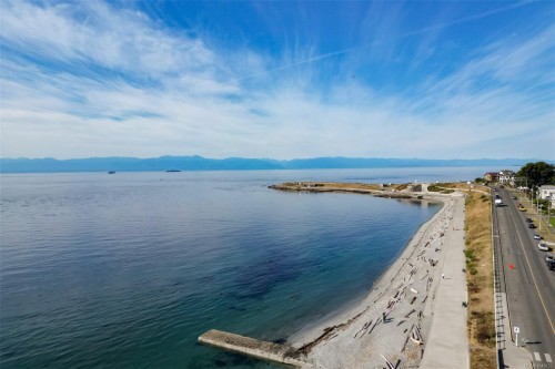 1520 Dallas Rd  Victoria, BC V8S 1A3