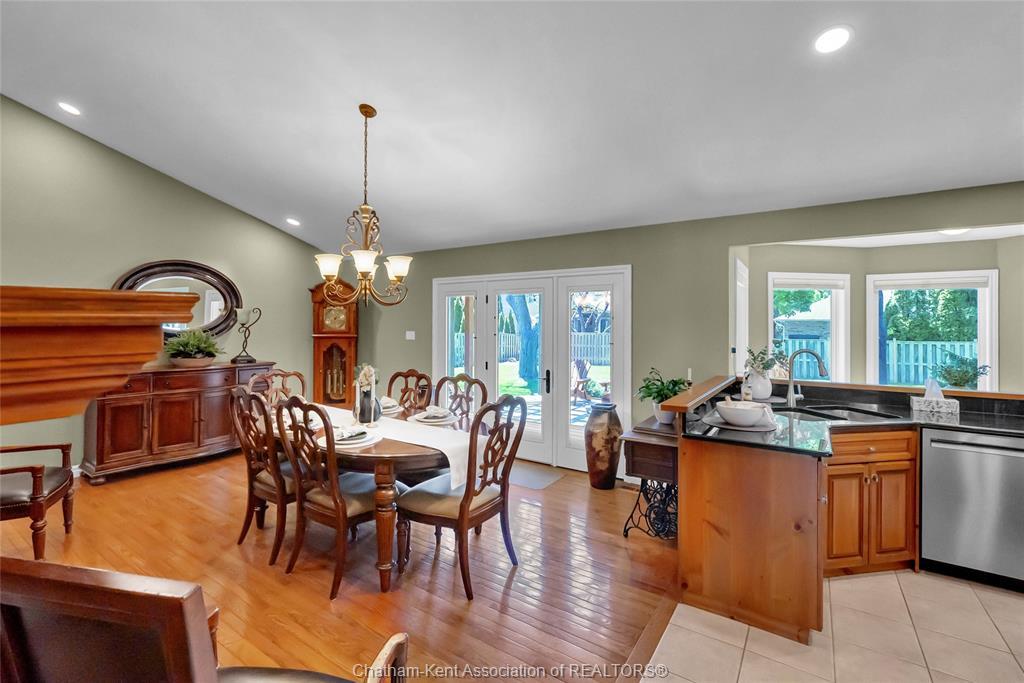 27 Cramar Crescent, Chatham, ON