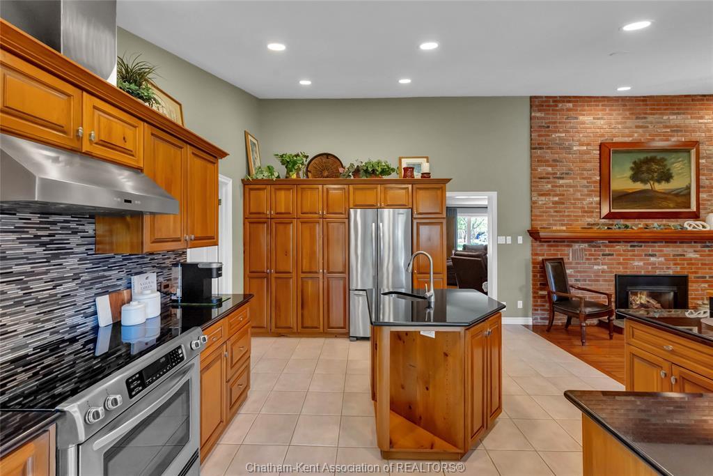 27 Cramar Crescent, Chatham, ON
