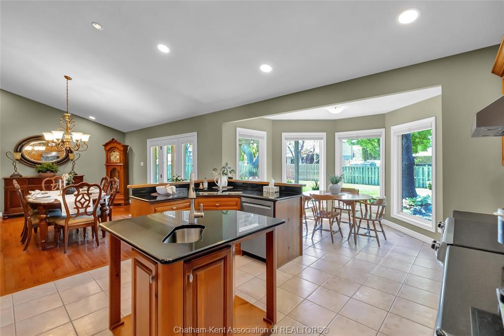 27 Cramar Crescent, Chatham, ON