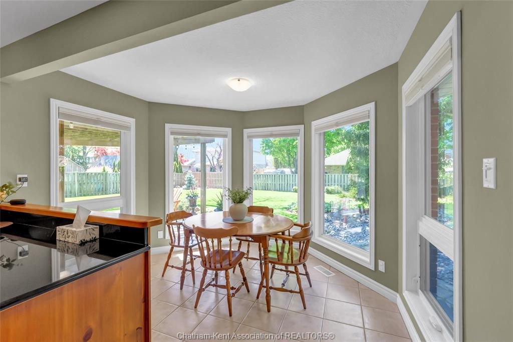 27 Cramar Crescent, Chatham, ON