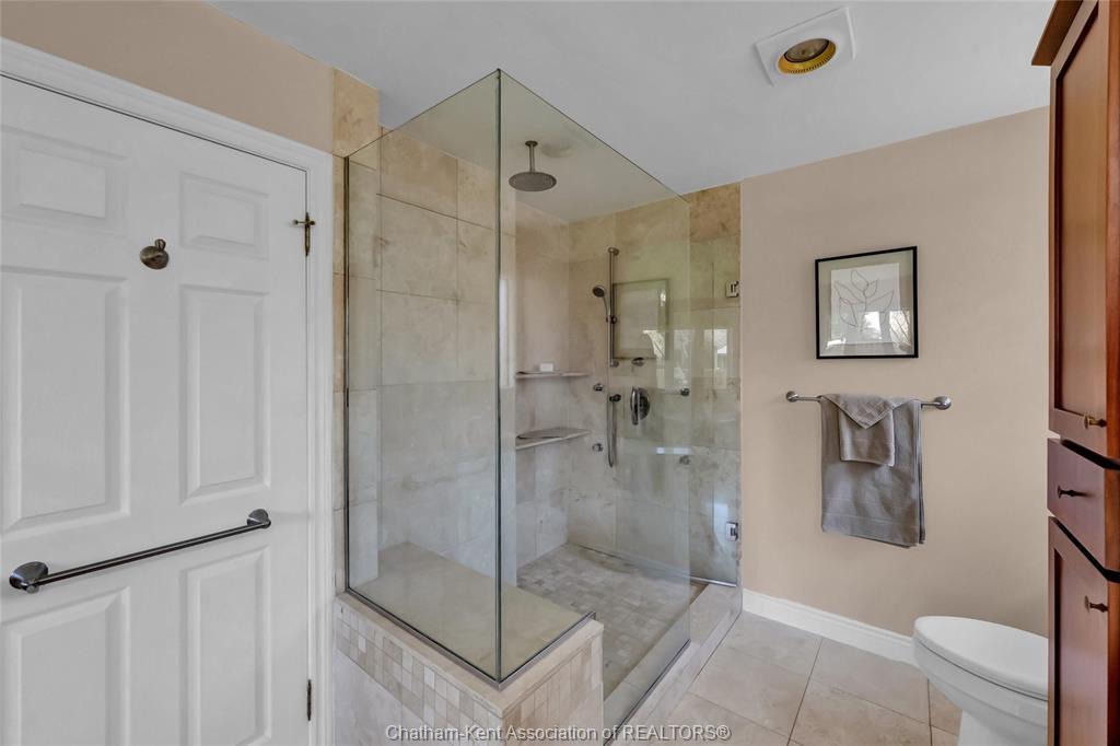 27 Cramar Crescent, Chatham, ON